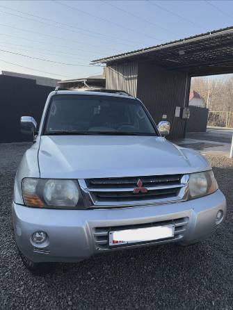 Mitsubishi Montero III 3.5 AT 4WD