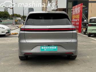 LiXiang L6 1.5hyb AT 4WD