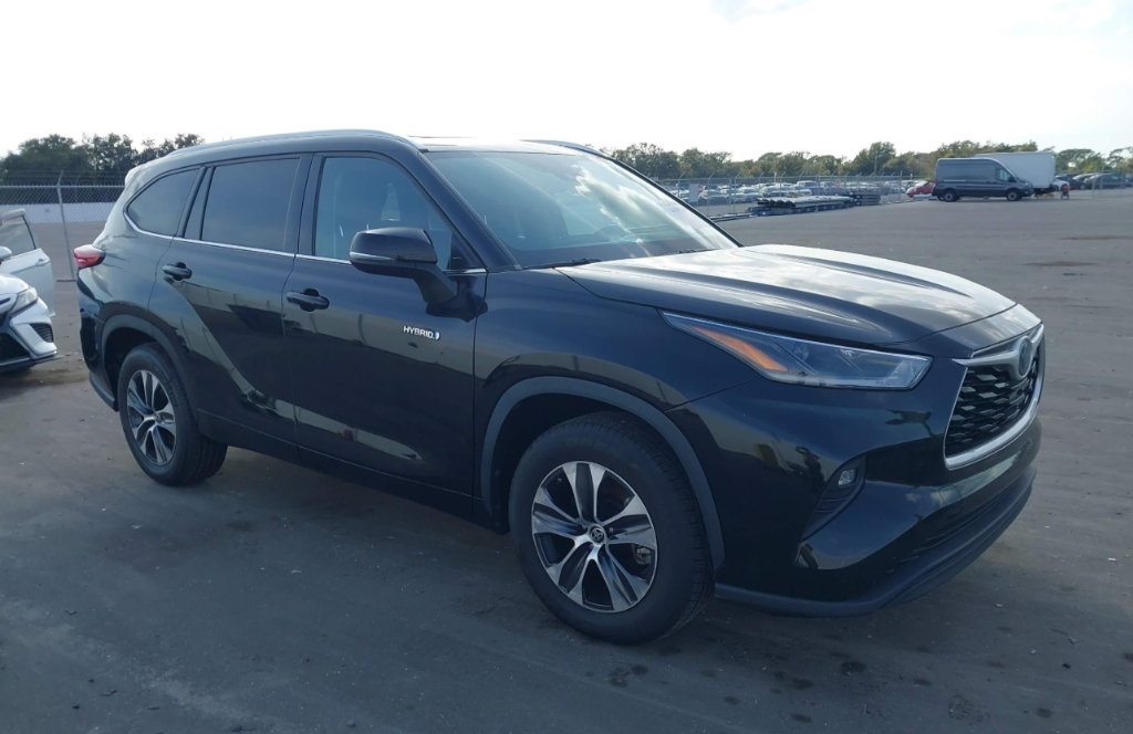Toyota Highlander IV (U70) 2.5hyb AT