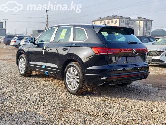 Volkswagen Touareg III Рестайлинг 2.0 AT 4WD