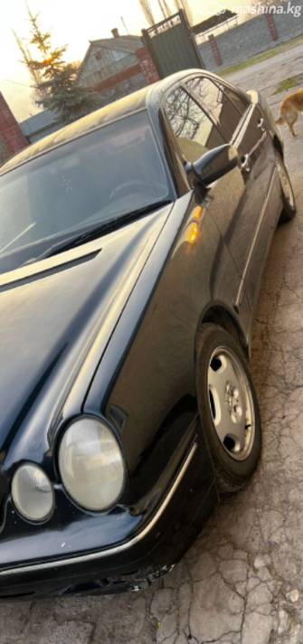 Mercedes-Benz E-Класс II (W210, S210) Рестайлинг 240 2.6 AT
