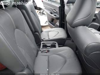 Toyota Grand Highlander 2.5hyb CVT 4WD