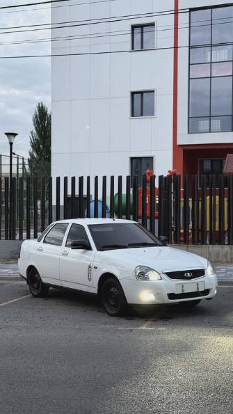 ВАЗ (Lada) Priora I Рестайлинг 1.6 MT