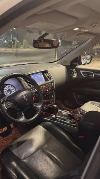 Nissan Pathfinder IV Рестайлинг 3.5 CVT 4WD