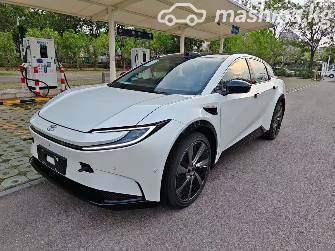 Toyota bZ5 Electro AT