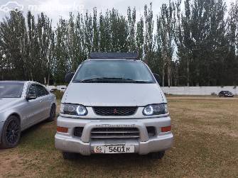Mitsubishi Delica IV 3.0 AT 4WD