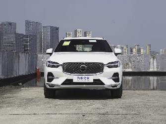 Volvo XC60 II Рестайлинг 2.0 AT