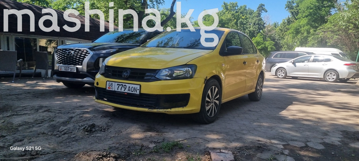 Volkswagen Polo V Рестайлинг 1.6 AT