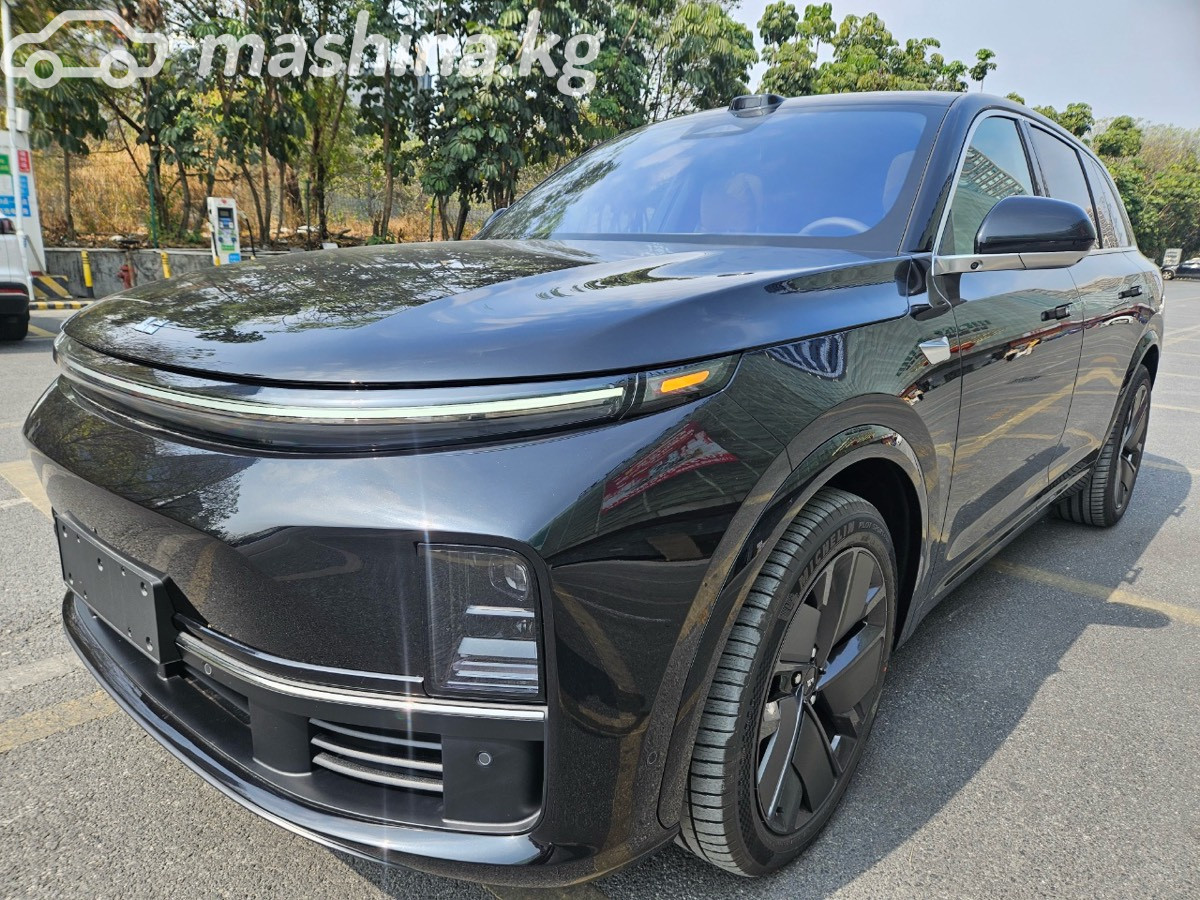 Открыть фото LiXiang L7 Рестайлинг 1.5hyb AT 4WD