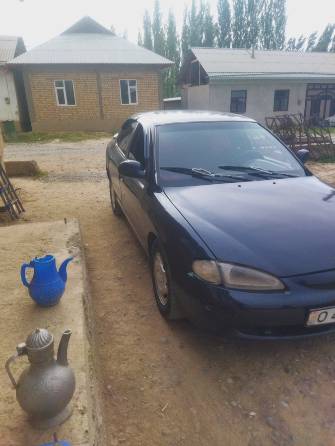 Hyundai Avante II 1.5 MT