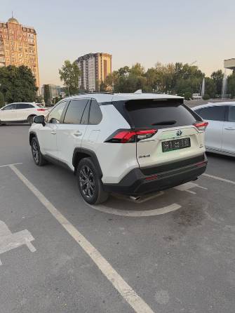 Toyota RAV4 V (XA50) 2.5hyb AT